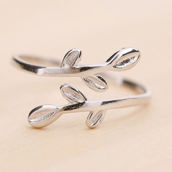 STERLING SILVER ADJUSTABLE RING - Picture 3 of 8
